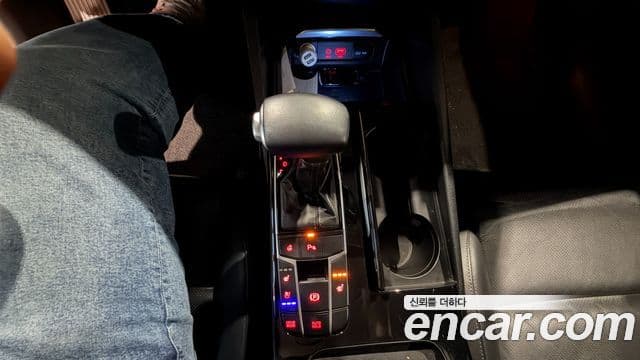 Kia All New K7 3.0 LPI Luxury (арендный автомобиль), 2017 9