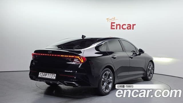 Kia K5 3세대 Signature, 2021 2