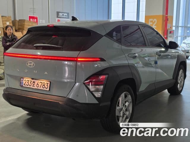 Hyundai Kona гибрид (SX2) Modern, 2025 10