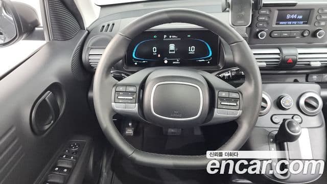 Hyundai Casper турбо D Essential Light, 2024 13