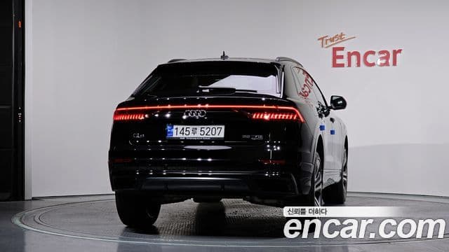 Audi Q8 (4M) Premium, 2023 4