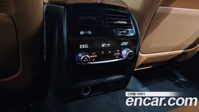 BMW 5시리즈 (G30) 520d M Sport Plus, 2017 17