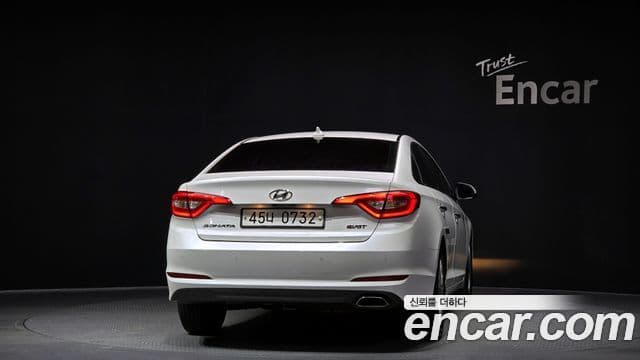 Hyundai LF Sonata 1.7 дизель Smart, 2016 4