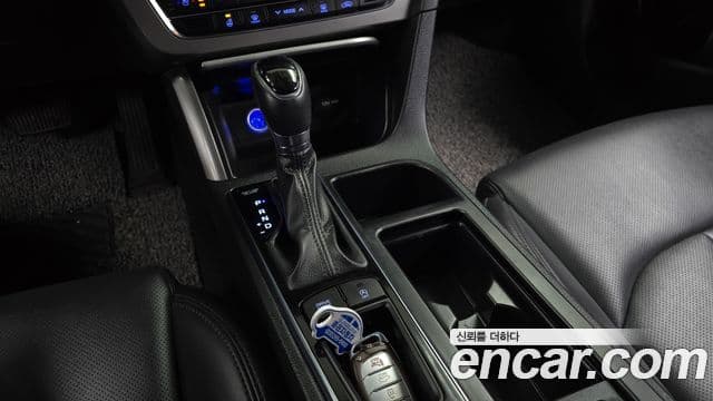 Hyundai LF Sonata 1.7 дизель Smart, 2016 9