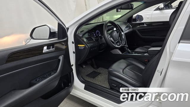 Hyundai LF Sonata 1.7 дизель Smart, 2016 10