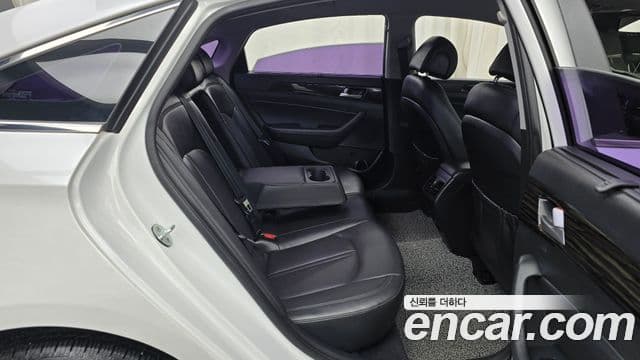 Hyundai LF Sonata 1.7 дизель Smart, 2016 12