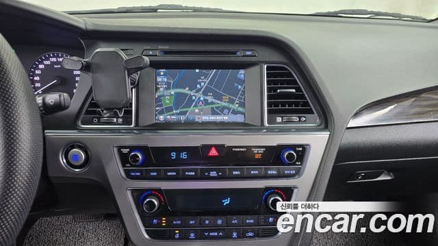 Hyundai LF Sonata 1.7 дизель Smart, 2016 14