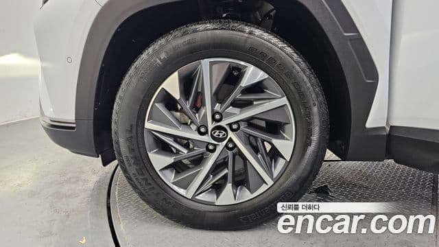 Hyundai Tucson гибрид (NX4) Inspiration 2WD, 2022 все фото