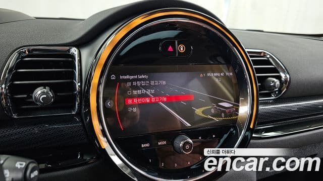 Mini Cooper S 클럽맨 2세대, 2024 16