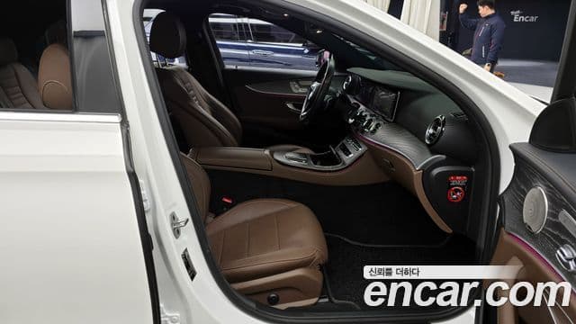 Mercedes-Benz E-класс W213 Exclusive, 2023 11