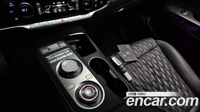 Genesis GV70, 2023 9