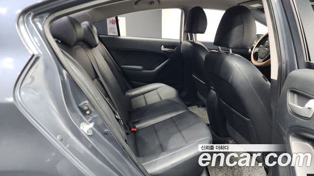 Kia K3 Deluxe, 2015 12