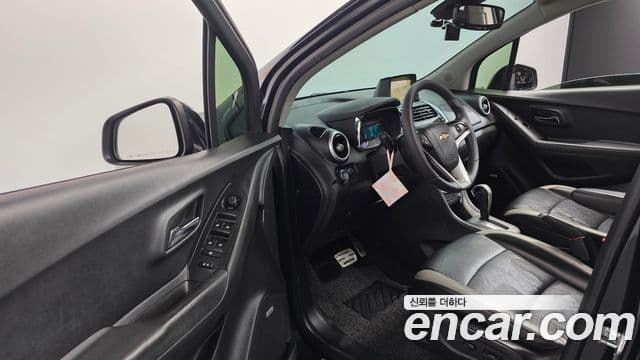 Chevrolet(GM대우) Trax 1.4 Perfect чёрный, 2016 11