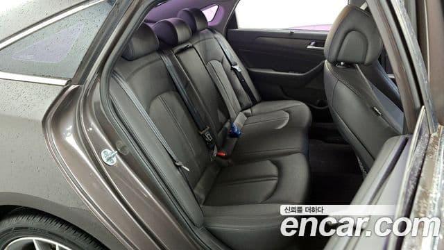 Hyundai LF Sonata 1.6 турбо Smart, 2017 12