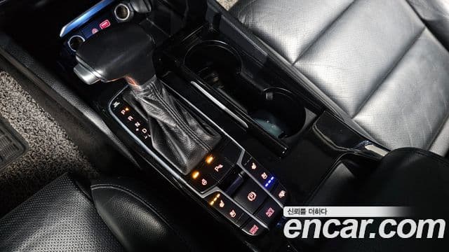 Kia All New K7 Prestige, 2017 9