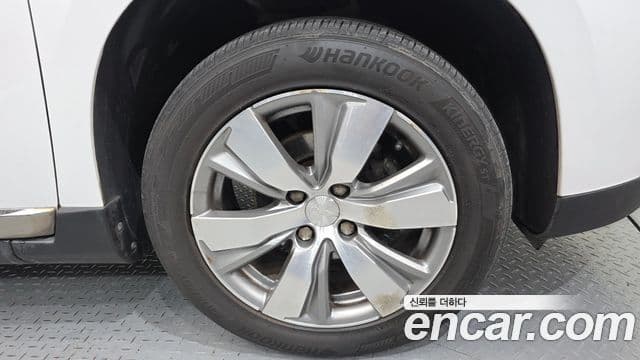 Peugeot 2008 1.6 e-HDi Felline L, 2015 все фото