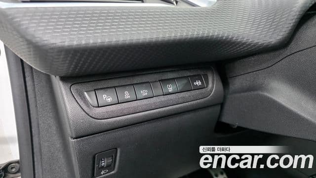 Peugeot 2008 1.6 e-HDi Felline L, 2015 13