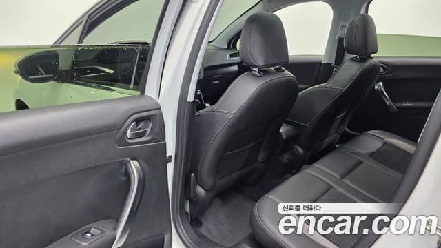 Peugeot 2008 1.6 e-HDi Felline L, 2015 18