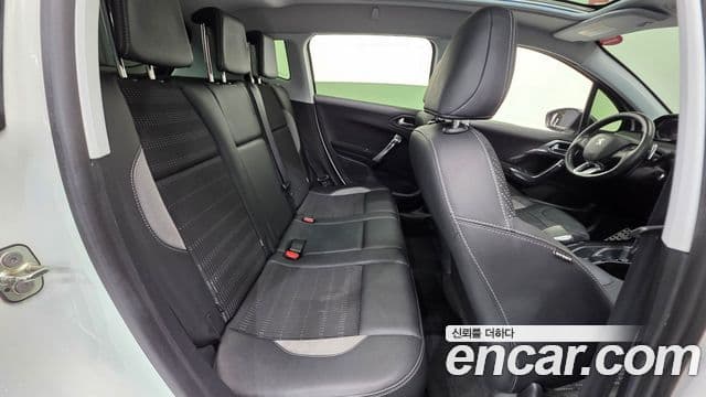 Peugeot 2008 1.6 e-HDi Felline L, 2015 19