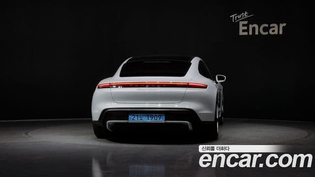 Porsche 타이칸 турбо, 2021 4
