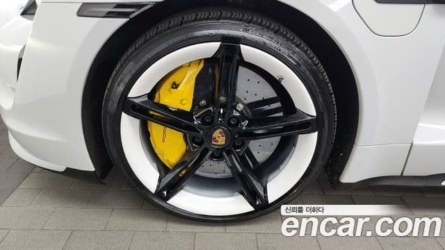 Porsche 타이칸 турбо, 2021 все фото