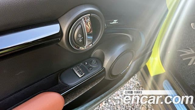 Mini Cooper S 3세대, 2024 13