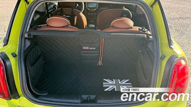 Mini Cooper S 3세대, 2024 18