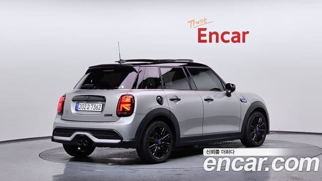 Mini Cooper S 3세대, 2024 2