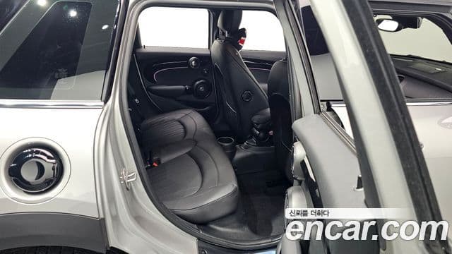 Mini Cooper S 3세대, 2024 11