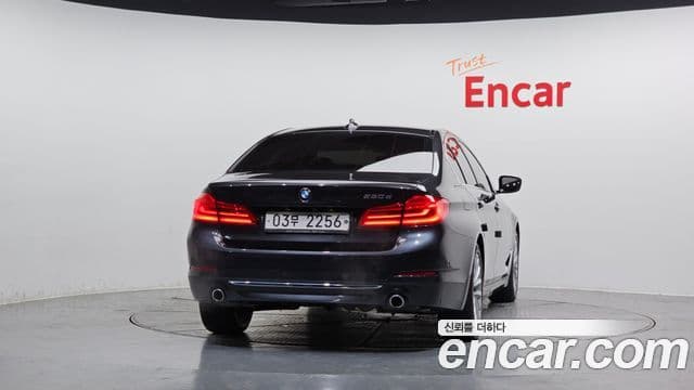 BMW 5시리즈 (G30) 520d Luxury Special Edition, 2018 4