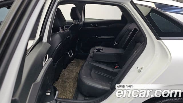 Kia K5 3세대 Prestige, 2021 11