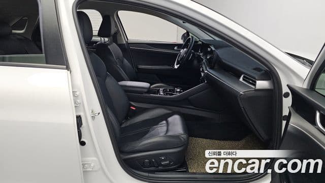 Kia K5 3세대 Prestige, 2021 12
