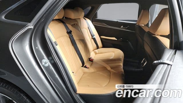 Kia K5 3세대 Signature, 2021 12