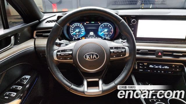 Kia K5 3세대 Signature, 2021 13