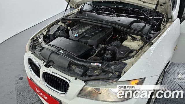 BMW 3시리즈 (E90) 320d седан M Sport, 2011 6