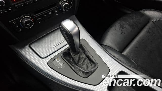 BMW 3시리즈 (E90) 320d седан M Sport, 2011 9
