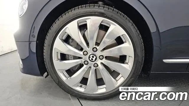 Bentley Flying Spur 3세대, 2022 все фото