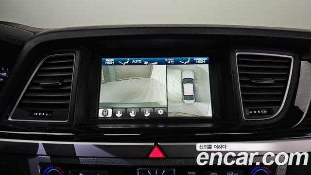 Genesis G80 Premium Luxury, 2018 18