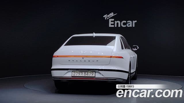 Hyundai Grandeur (GN7) Premium, 2025 4