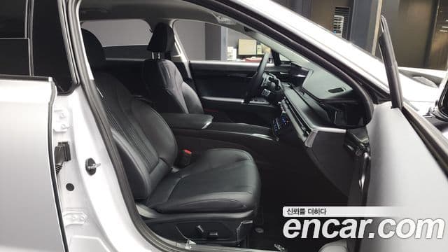 Hyundai Grandeur (GN7) Premium, 2025 11