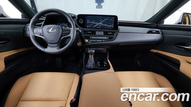 Lexus ES300h 7세대 F-Sport Design пакет, 2024 7