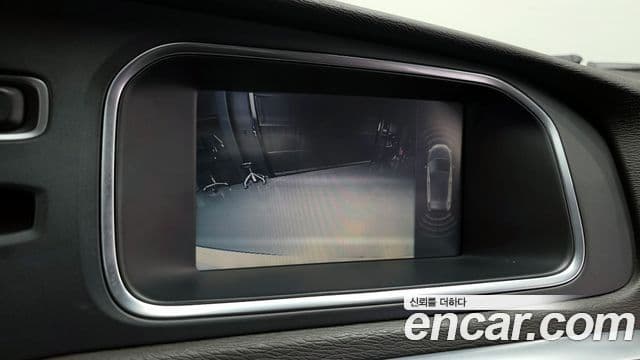 Volvo V40 2세대, 2015 15