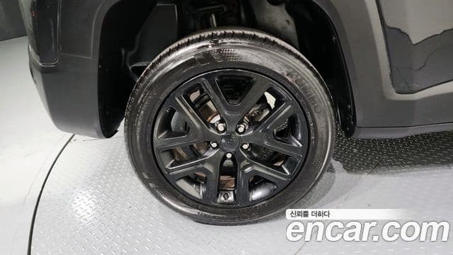 Jeep Renegade 2.0 дизель Eagle Edition AWD, 2017 все фото