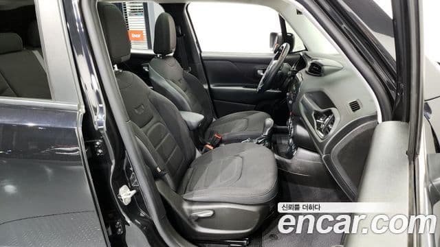 Jeep Renegade 2.0 дизель Eagle Edition AWD, 2017 11