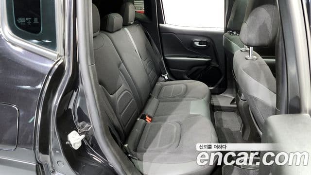 Jeep Renegade 2.0 дизель Eagle Edition AWD, 2017 12