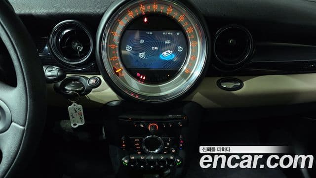 Mini Cooper Baker Street, 2013 14