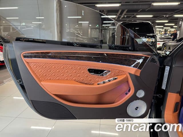 Bentley Continental GT 3세대 4.0 GT, 2021 все фото