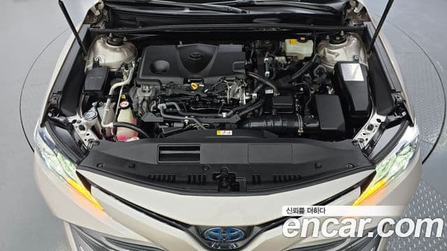 Toyota 캠리 (XV70) 2.5 XLE гибрид, 2018 6