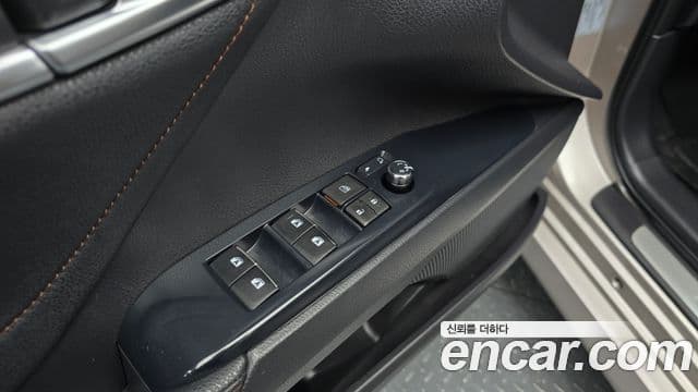 Toyota 캠리 (XV70) 2.5 XLE гибрид, 2018 17