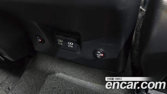 Toyota 캠리 (XV70) 2.5 XLE гибрид, 2018 18